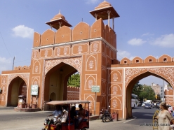 _71 Jaipur Pink City gates