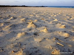 Kalleesa. Crab houses on the beach (2)