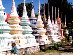 Hua Hin. Wat Ampharam (2)